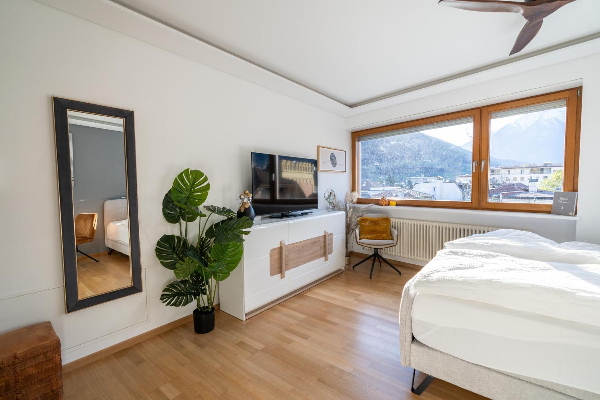 Ausblick Kleinjuwel Mit Panoramablick + Garage Meran